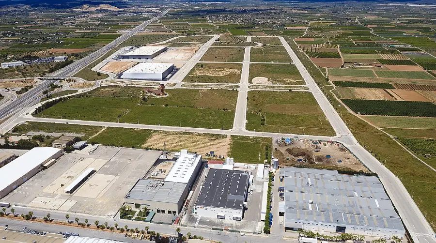 Cómo elegir suelo logístico en Sevilla: claves para empresas en expansión